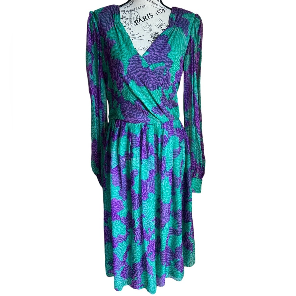Vintage 100% pure silk made in India fit & flare purple n green dress Sz 10 READ